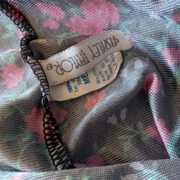 Y2K Lace Tank Top Black with Red Rose Print Romantic Floral Tank Lace Hem Size M - Picture 8 of 9